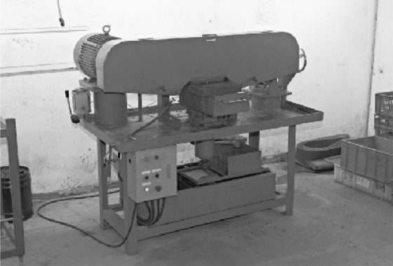 CNC襯板/扣析表麵水磨機